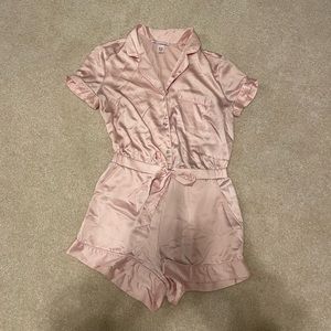 NWOT Pink Victoria’s Secret Sleep Romper Size XS